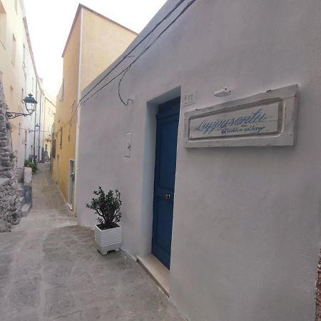 카스텔사르도 Residenza Nel Borgo L'Appusentu B&B 외부 사진