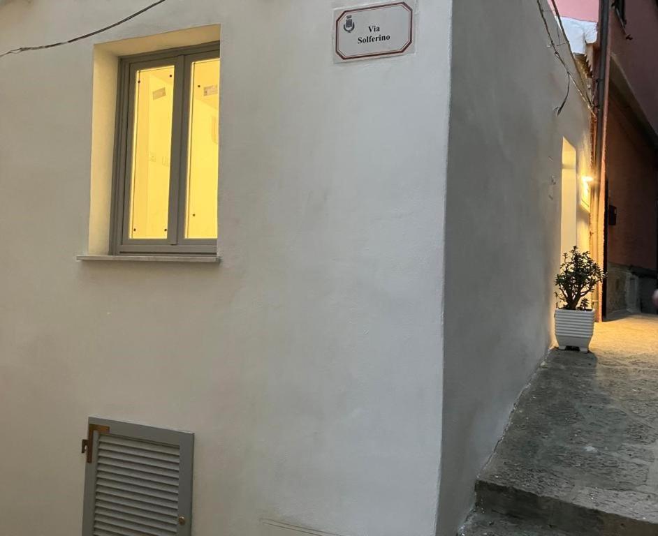 카스텔사르도 Residenza Nel Borgo L'Appusentu B&B 외부 사진