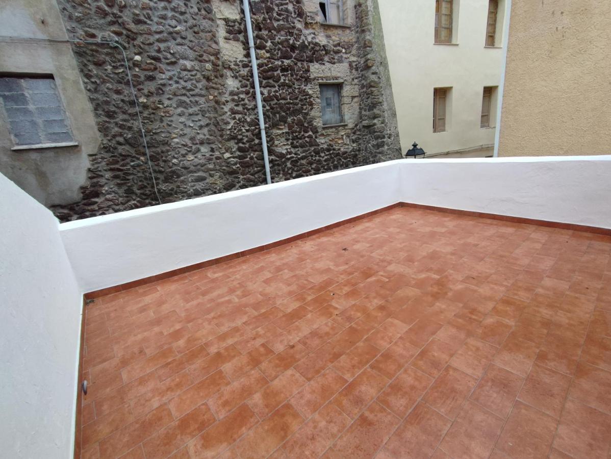카스텔사르도 Residenza Nel Borgo L'Appusentu B&B 외부 사진