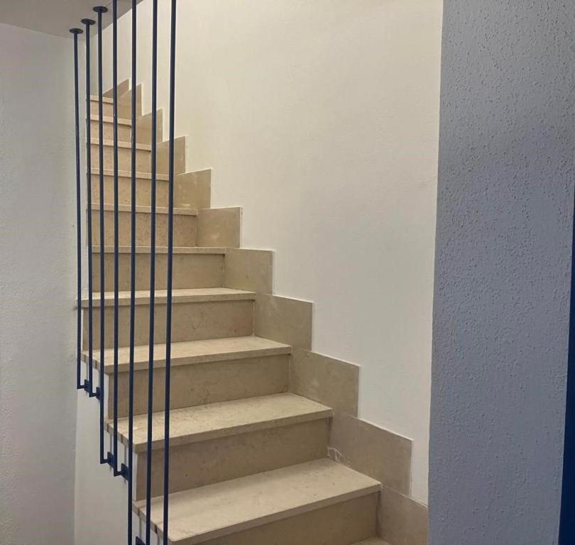 카스텔사르도 Residenza Nel Borgo L'Appusentu B&B 외부 사진