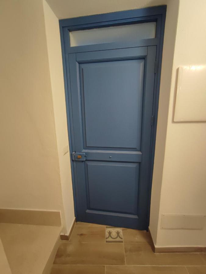 카스텔사르도 Residenza Nel Borgo L'Appusentu B&B 외부 사진