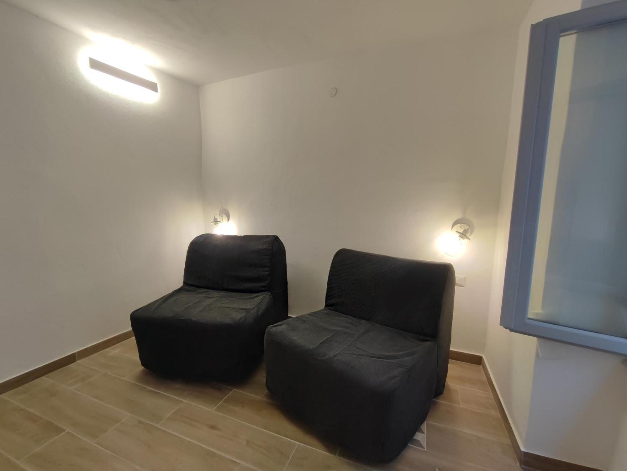 카스텔사르도 Residenza Nel Borgo L'Appusentu B&B 외부 사진